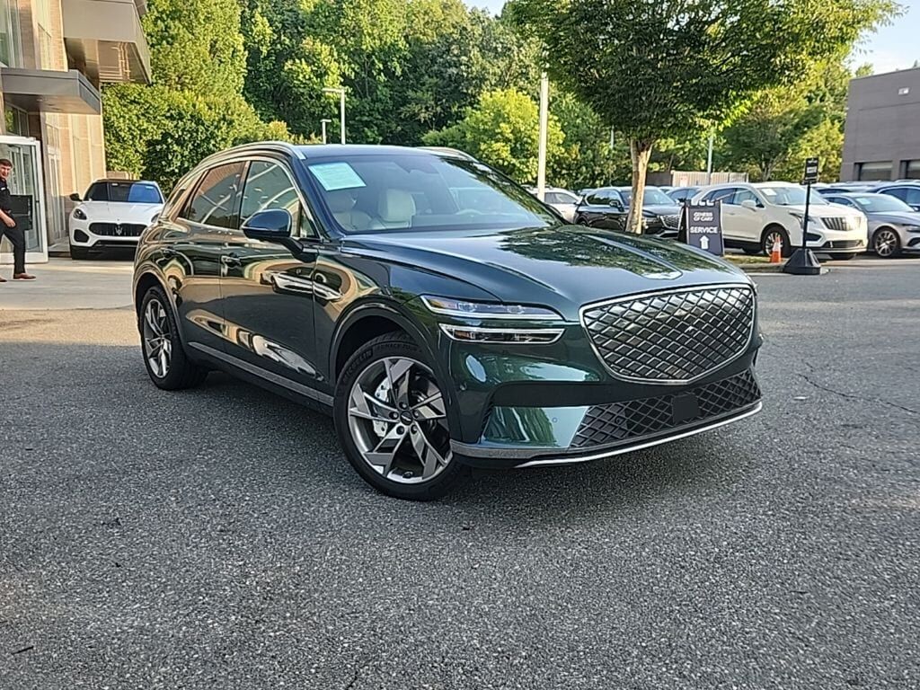 2024 GENESIS GV70