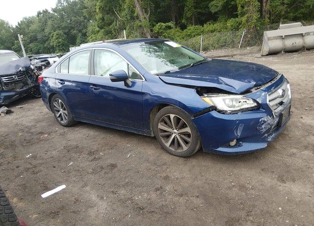 2017 SUBARU Legacy