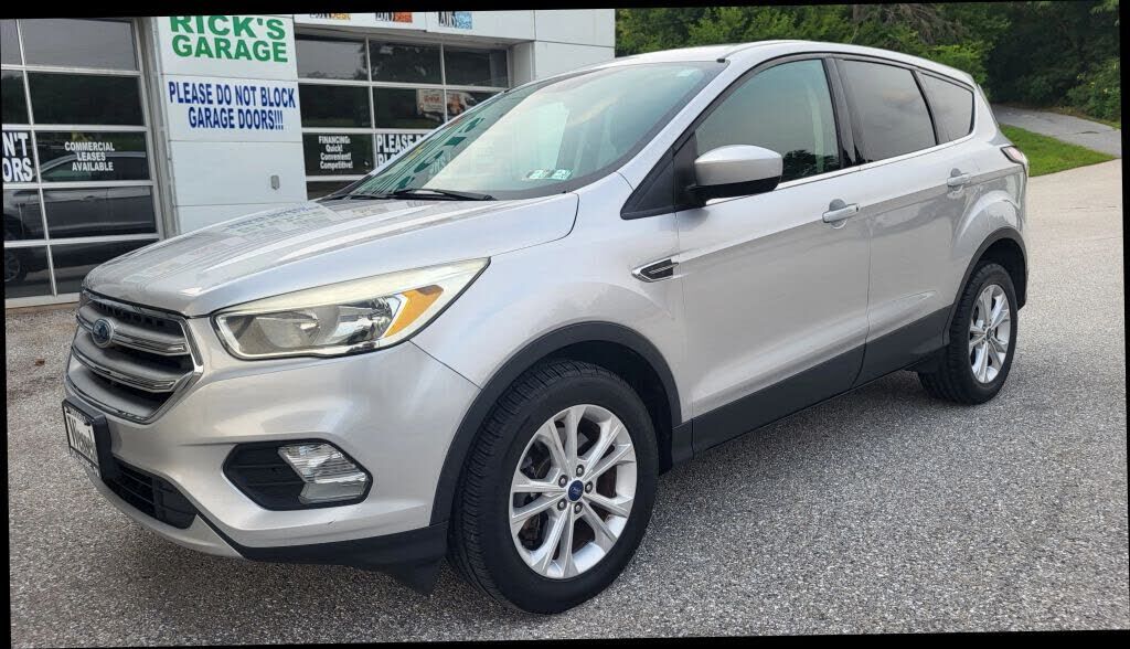 2017 FORD Escape