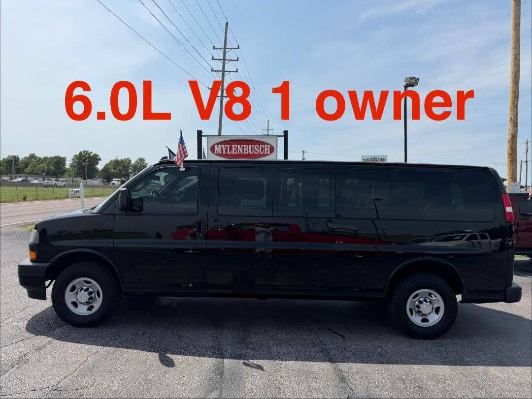 2019 CHEVROLET Express