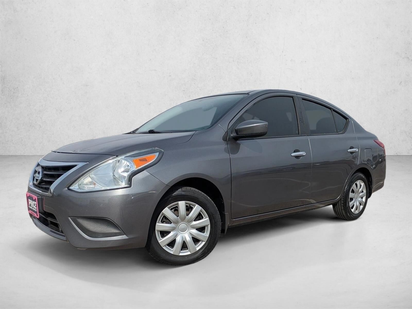 2016 NISSAN Versa
