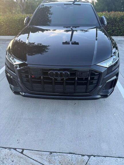 2023 AUDI SQ8