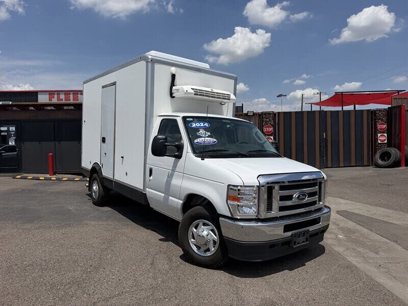 2024 FORD E-350