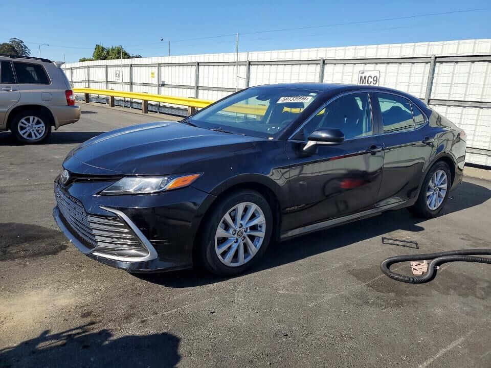 2021 TOYOTA Camry