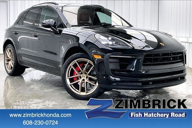 2022 PORSCHE Macan