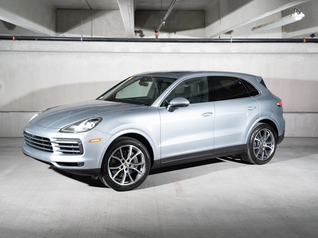 2023 PORSCHE Cayenne