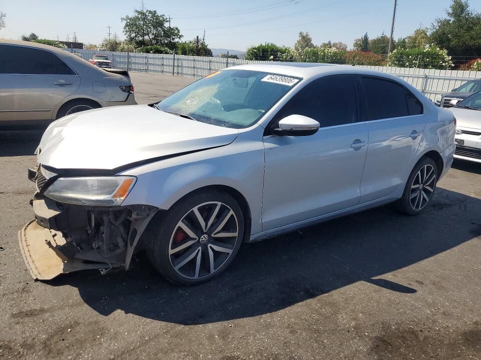 2013 VOLKSWAGEN Jetta