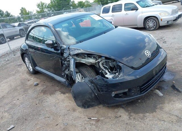 2013 VOLKSWAGEN Beetle