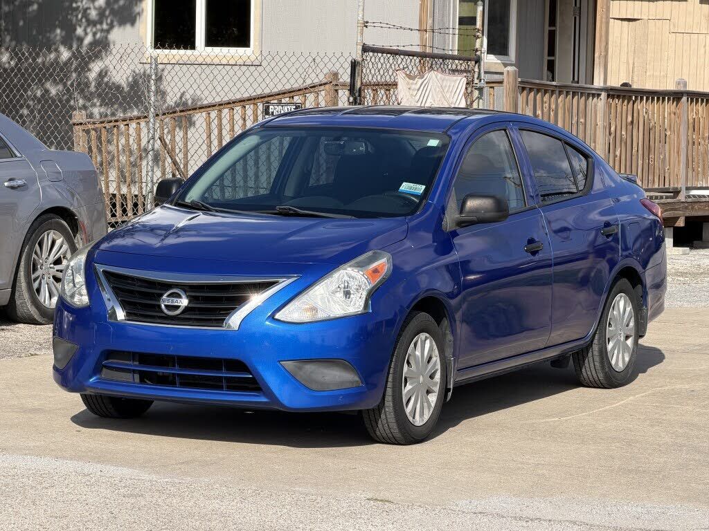 2015 NISSAN Versa