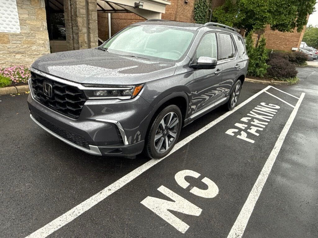 2023 HONDA Pilot