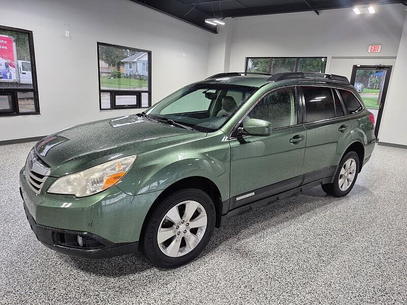 2012 SUBARU Outback