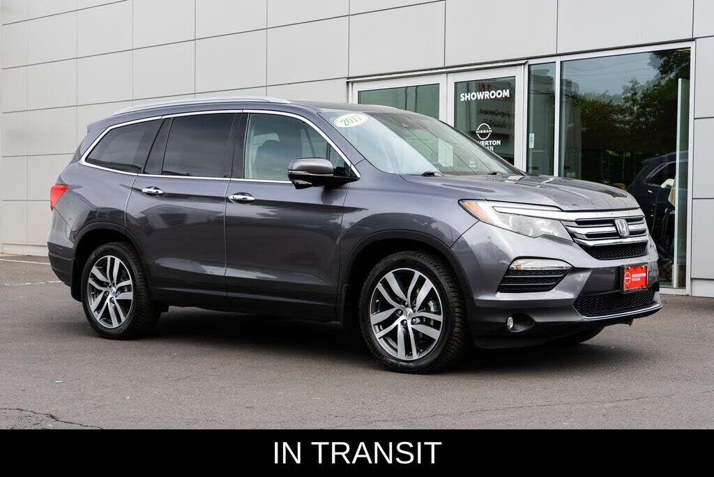 2017 HONDA Pilot