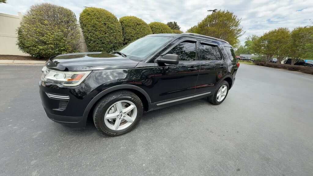 2018 FORD Explorer