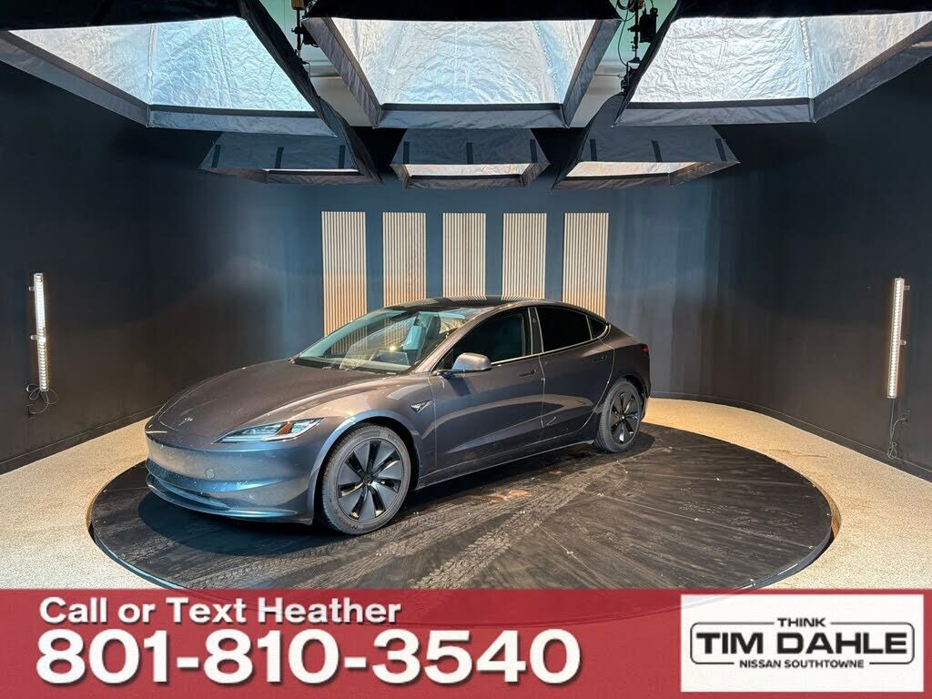2024 TESLA Model 3