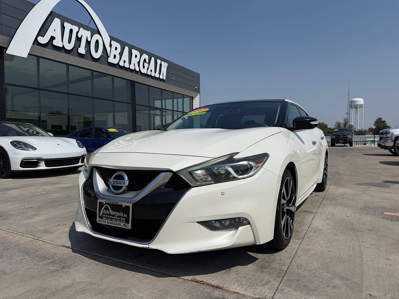 2017 NISSAN Maxima