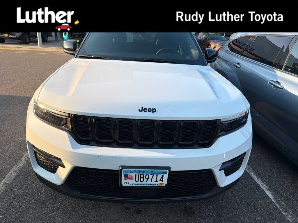 2025 JEEP Grand Cherokee