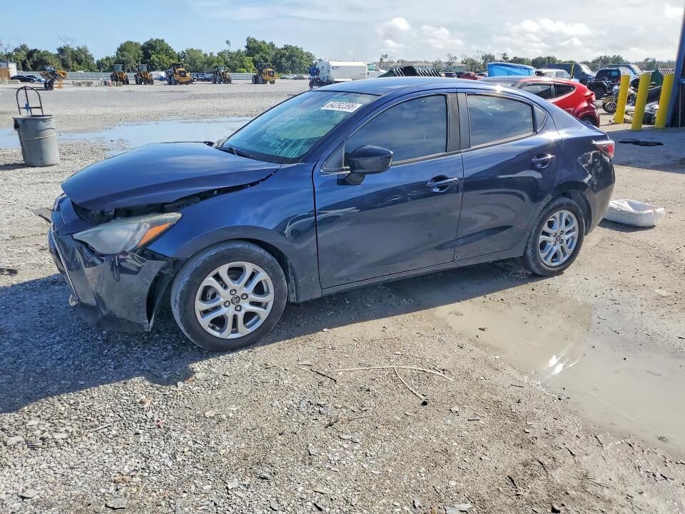 2018 TOYOTA Yaris