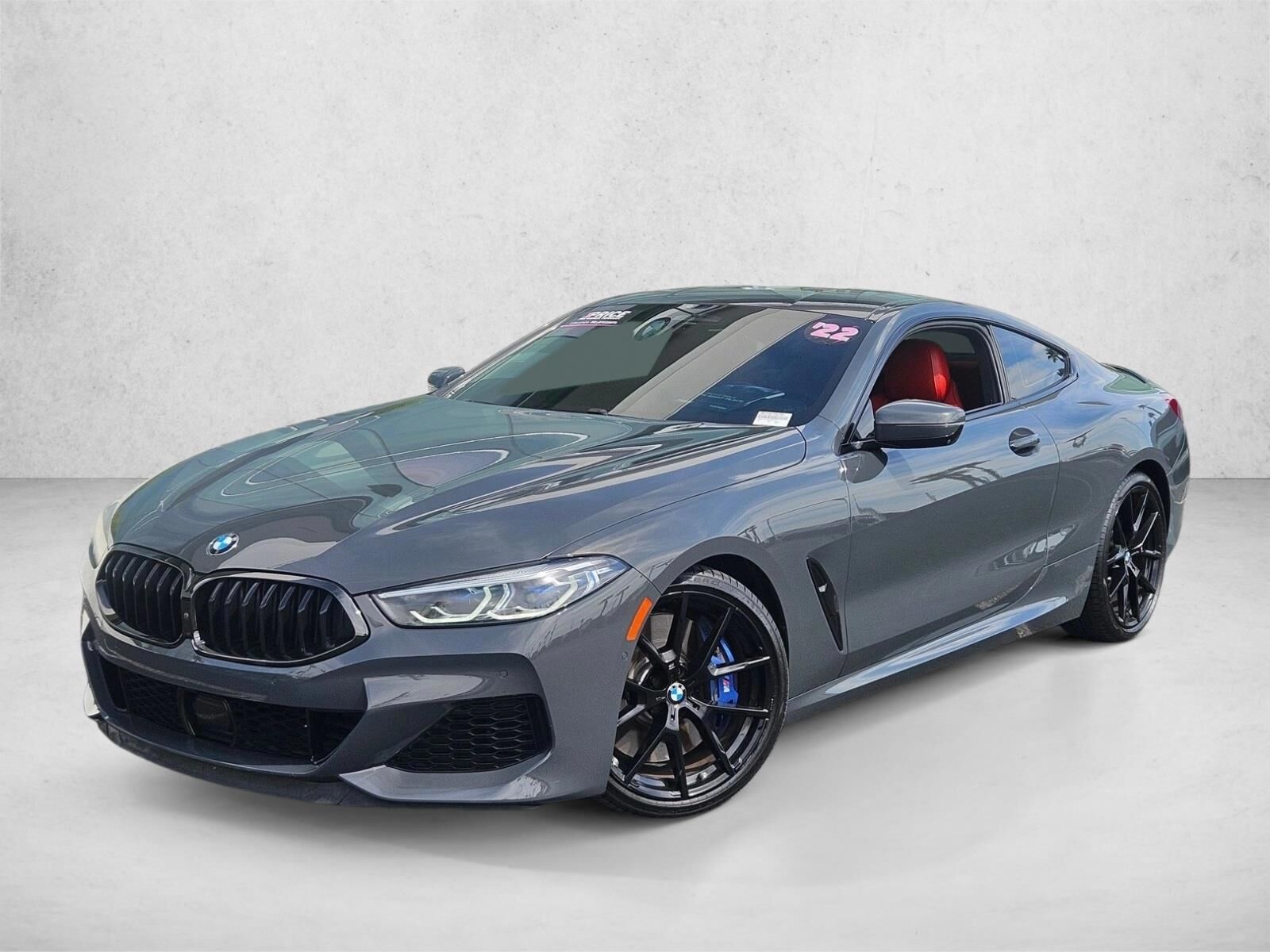 2022 BMW M8