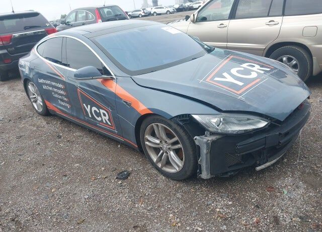 2013 TESLA Model S