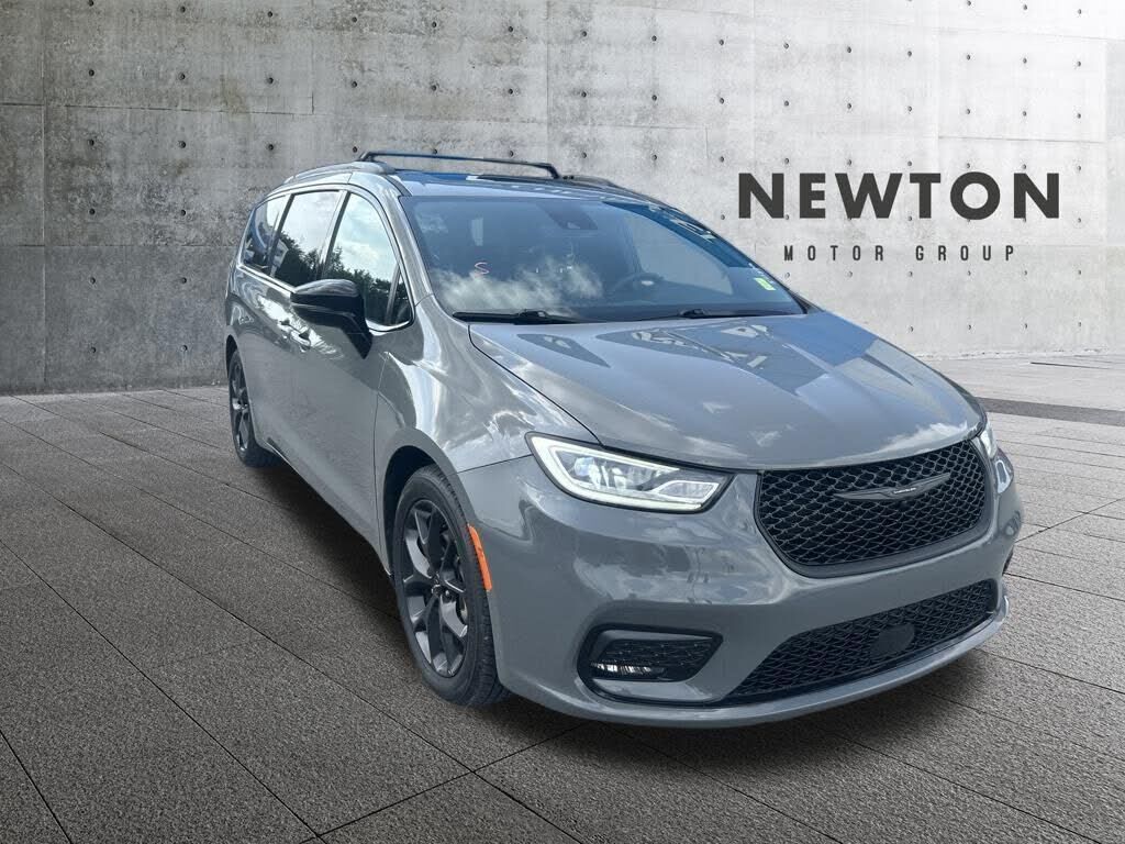 2025 CHRYSLER Pacifica