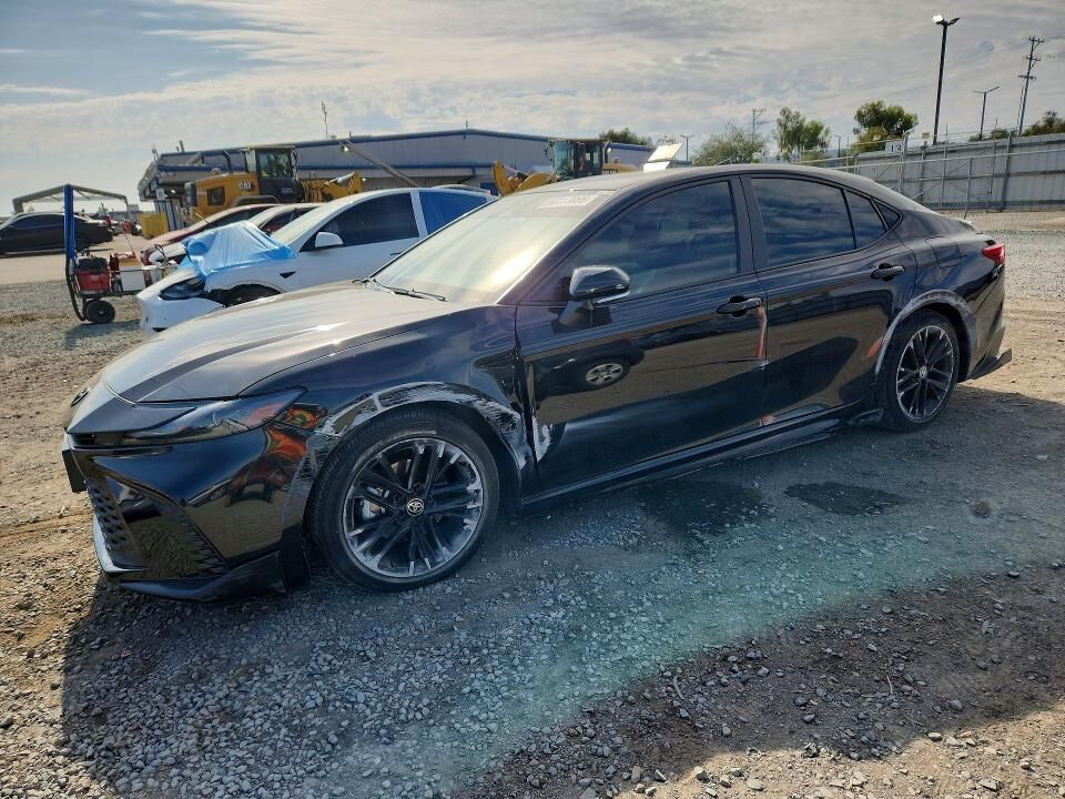 2025 TOYOTA Camry
