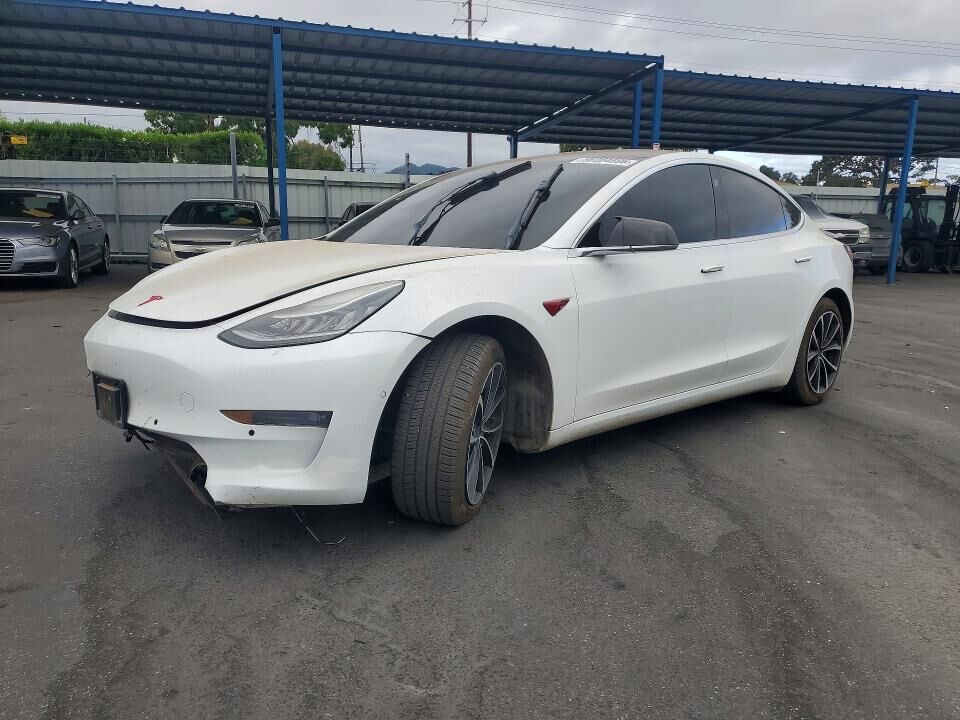 2018 TESLA Model 3