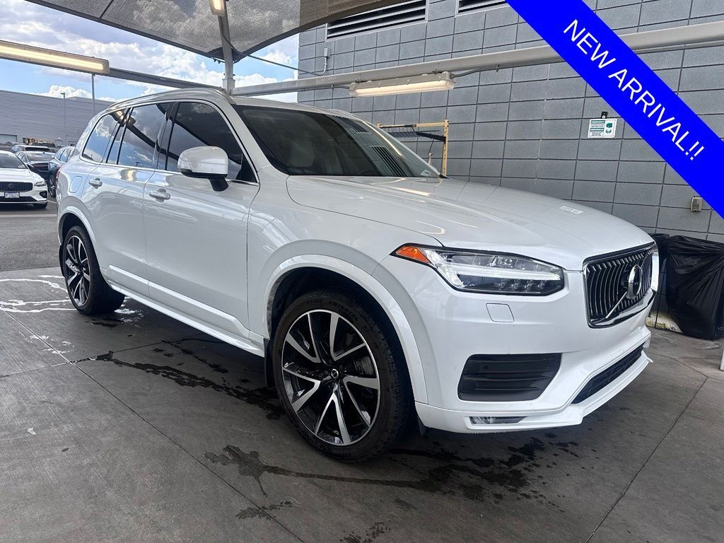 2021 VOLVO XC90