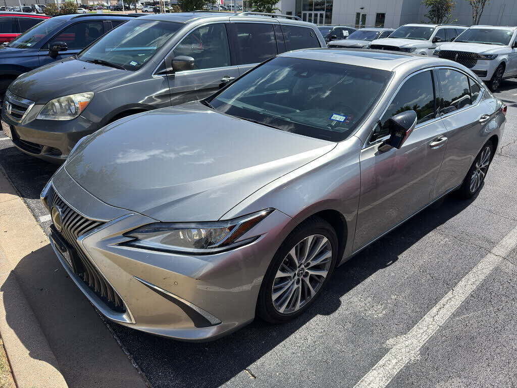 2021 LEXUS ES