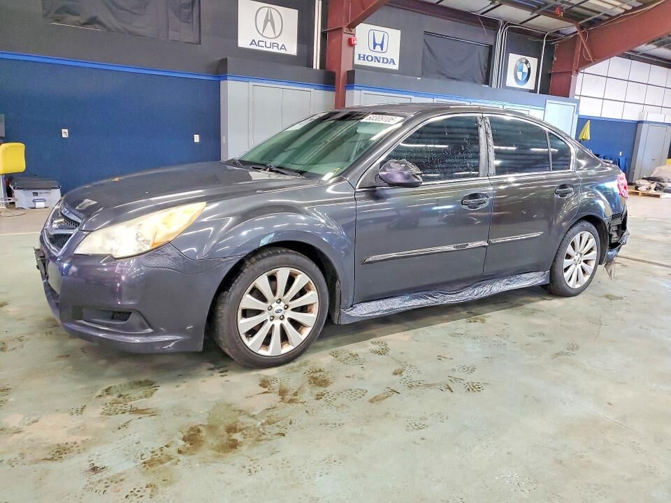 2011 SUBARU Legacy
