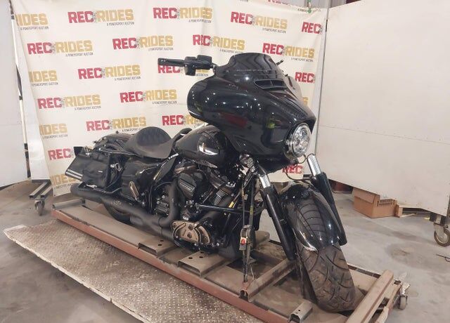 2022 HARLEY DAVIDSON FLHX / Street Glide