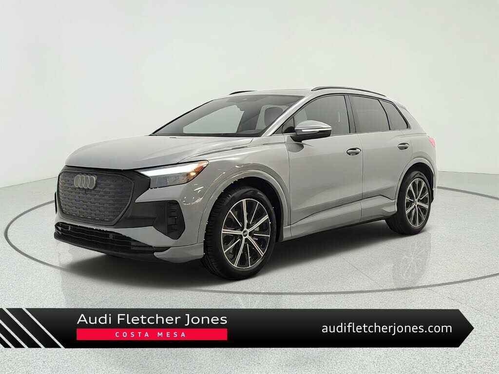 2025 AUDI Q4