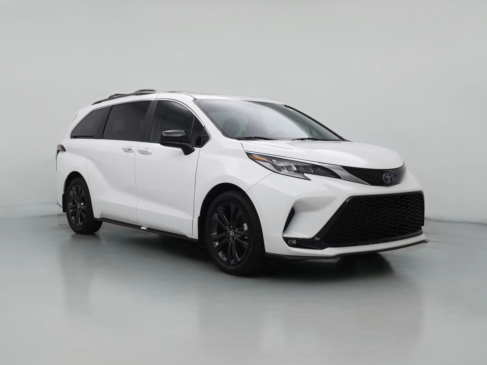2024 TOYOTA Sienna