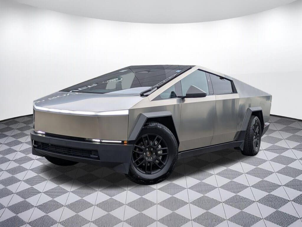 2024 TESLA Cybertruck