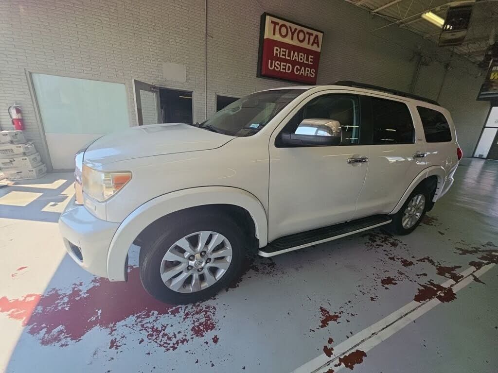 2016 TOYOTA Sequoia