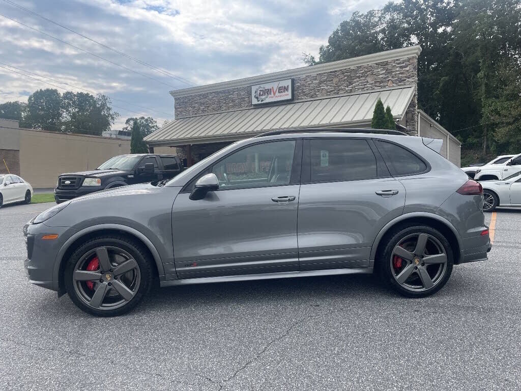2016 PORSCHE Cayenne