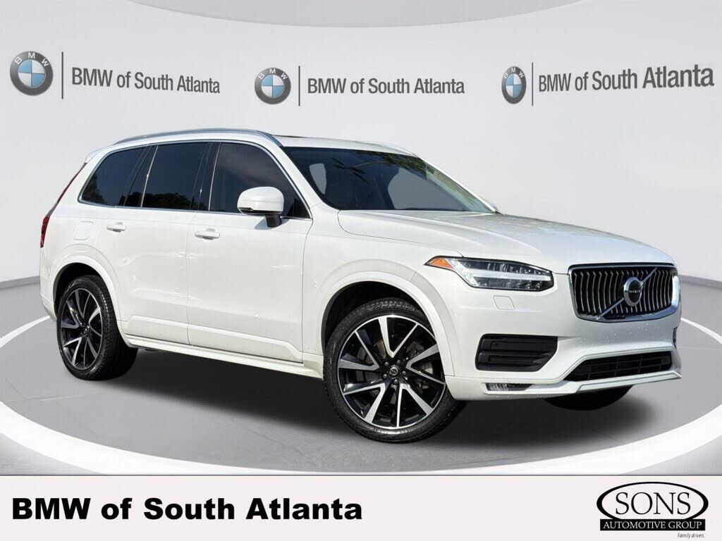 2022 VOLVO XC90