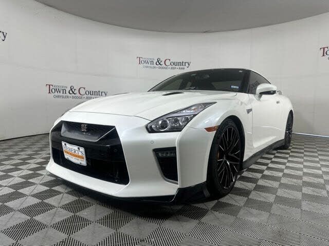 2021 NISSAN GT-R
