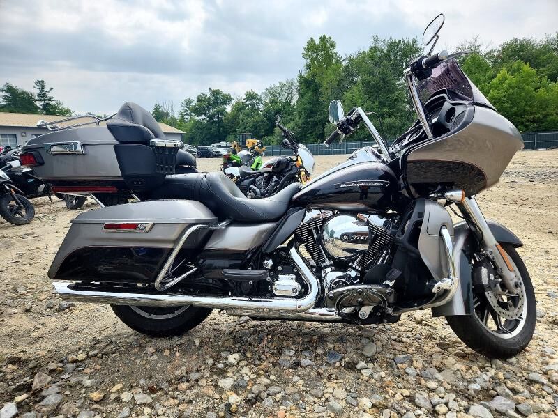 2016 HARLEY DAVIDSON FLTRU / Road Glide Ultra