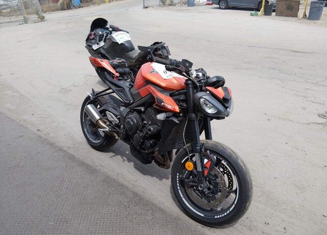 2025 TRIUMPH Street Triple