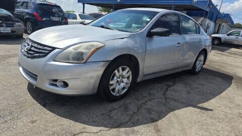 2012 NISSAN Altima