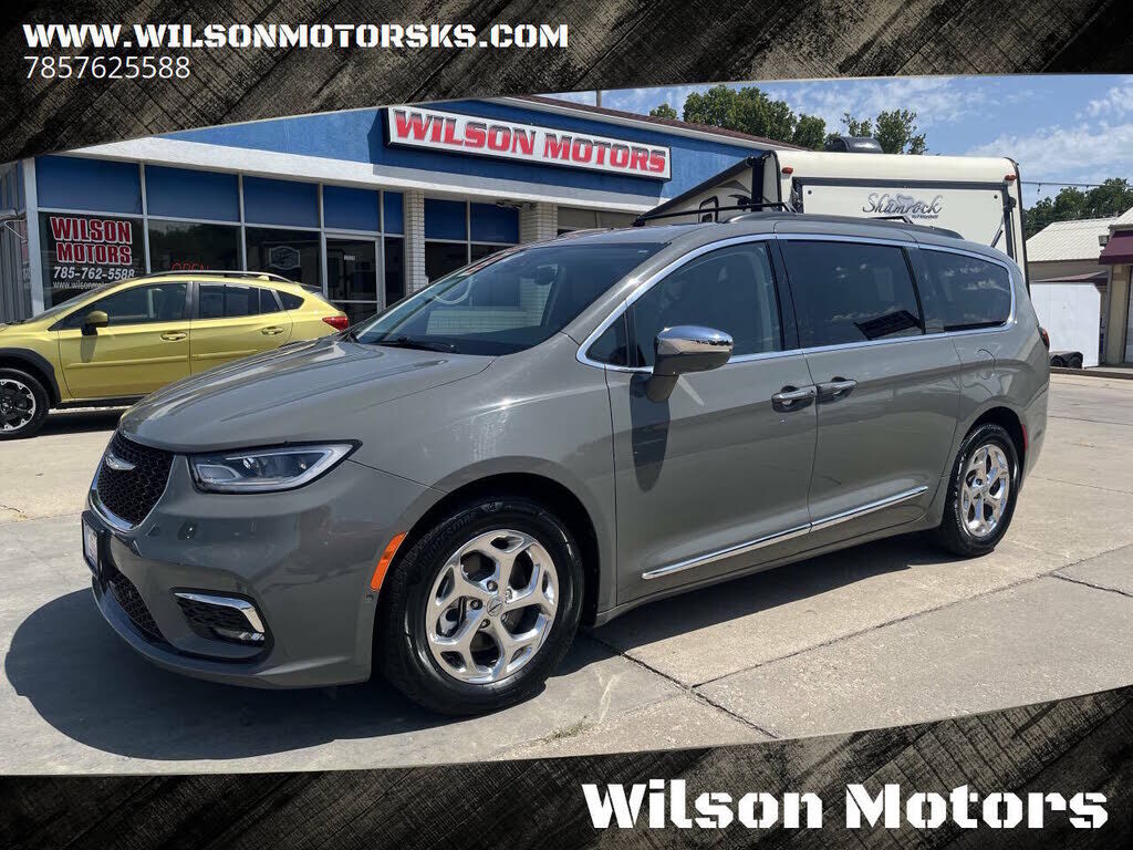 2022 CHRYSLER Pacifica