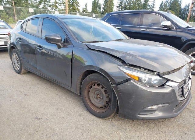 2017 MAZDA Mazda3
