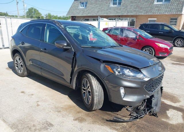 2020 FORD Escape