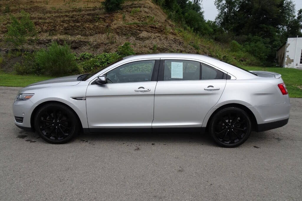 2016 FORD Taurus