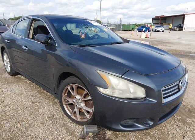 2012 NISSAN Maxima
