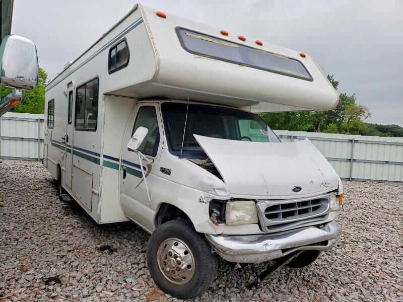 2001 FORD E-450