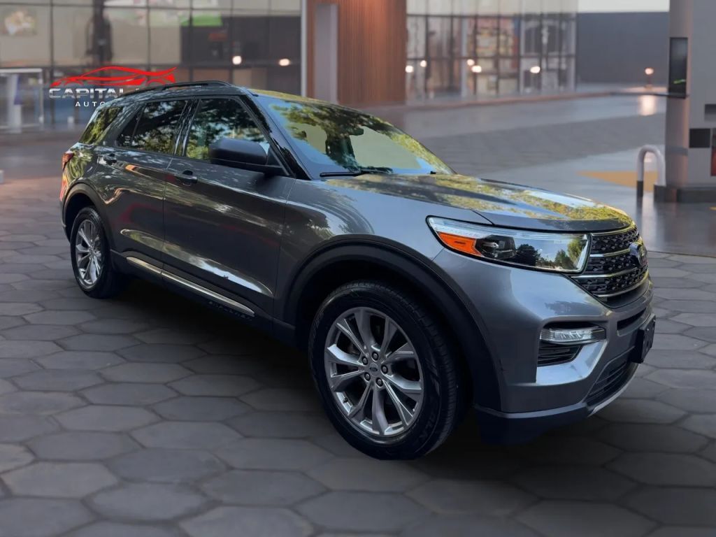 2021 FORD Explorer