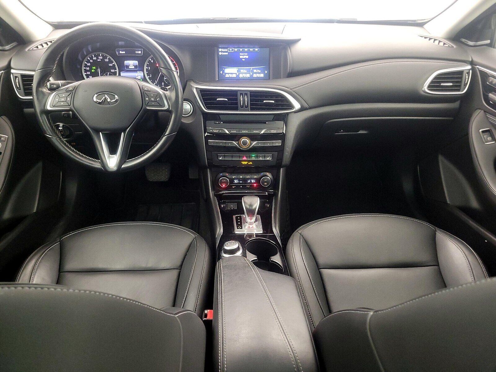 2017 INFINITI QX30