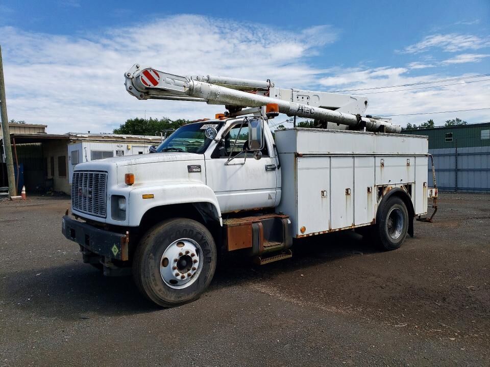 2002 GMC C7