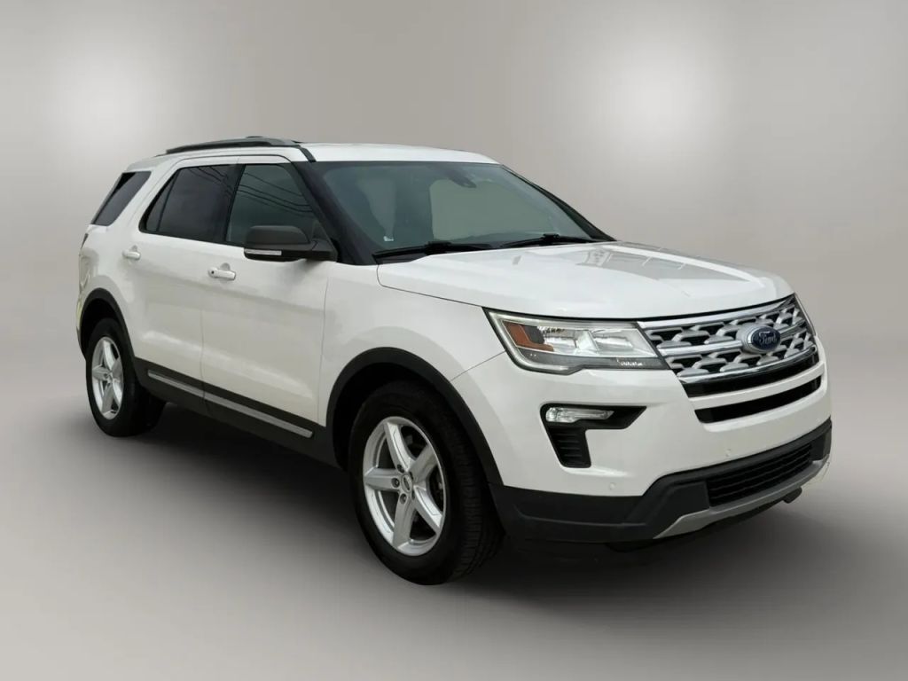 2019 FORD Explorer
